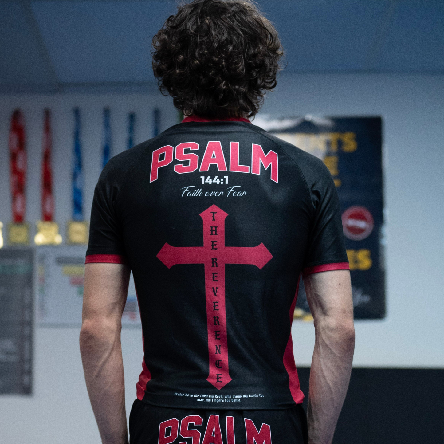 “FAITH” NO GI Rashguard-Red